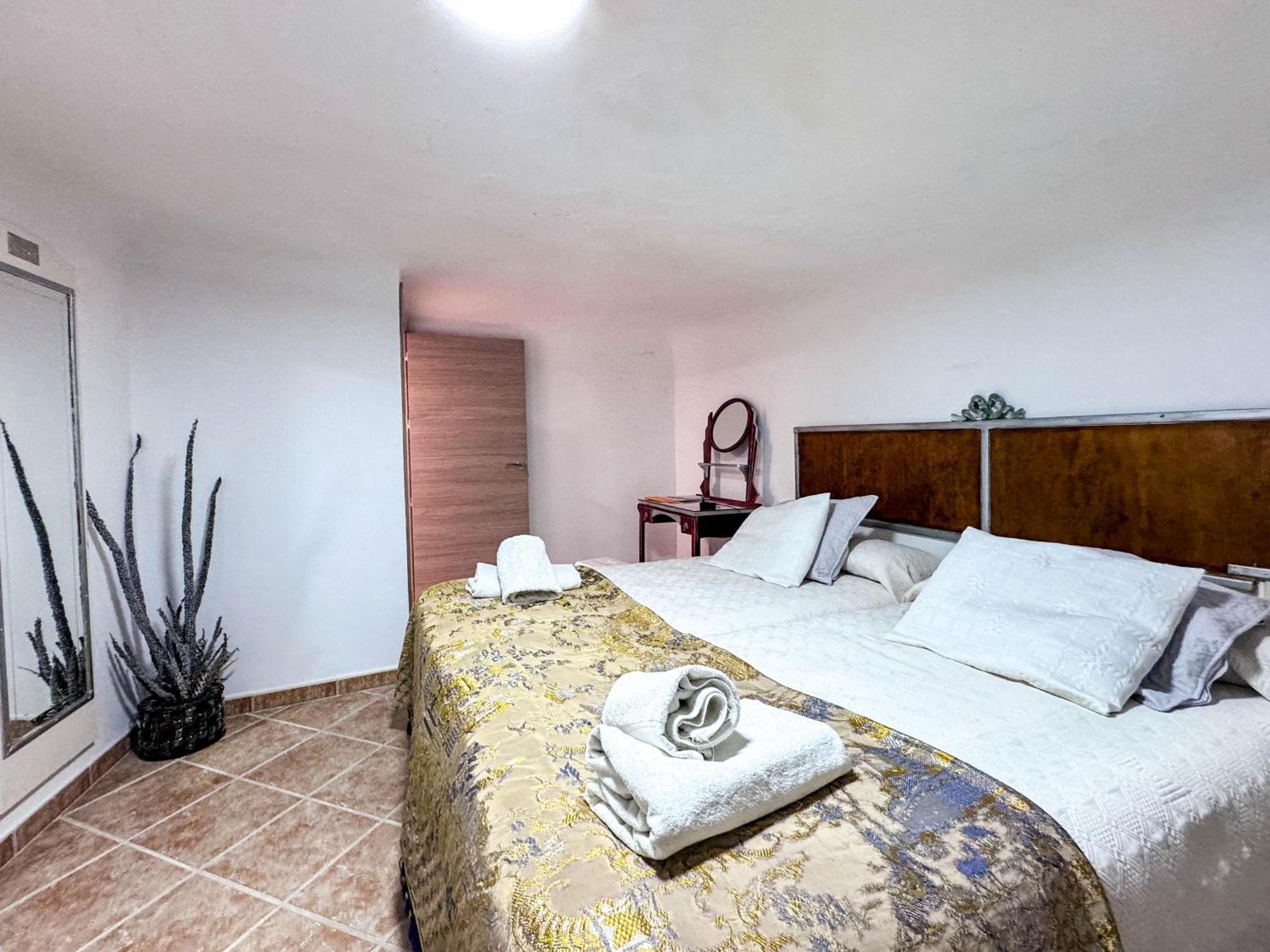 Casa Cueva Rural Vico Ideal Grandes Grupos Freila المظهر الخارجي الصورة